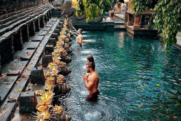 Ubud Tour: Bali Swing, Hidden Waterfalls & Sacred Temples