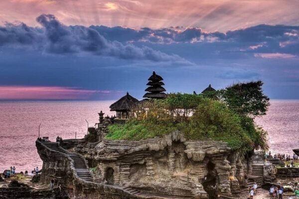 From Canggu to Jatiluwih Rice Terraces & Tanah Lot Temple Tour