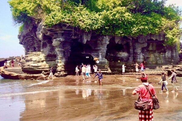 From Canggu to Jatiluwih Rice Terraces & Tanah Lot Temple Tour