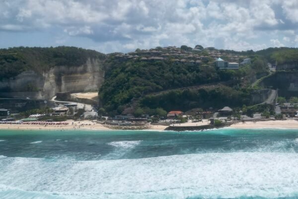 From Canggu: Uluwatu Temple, Kecak Dance & Beach Choice